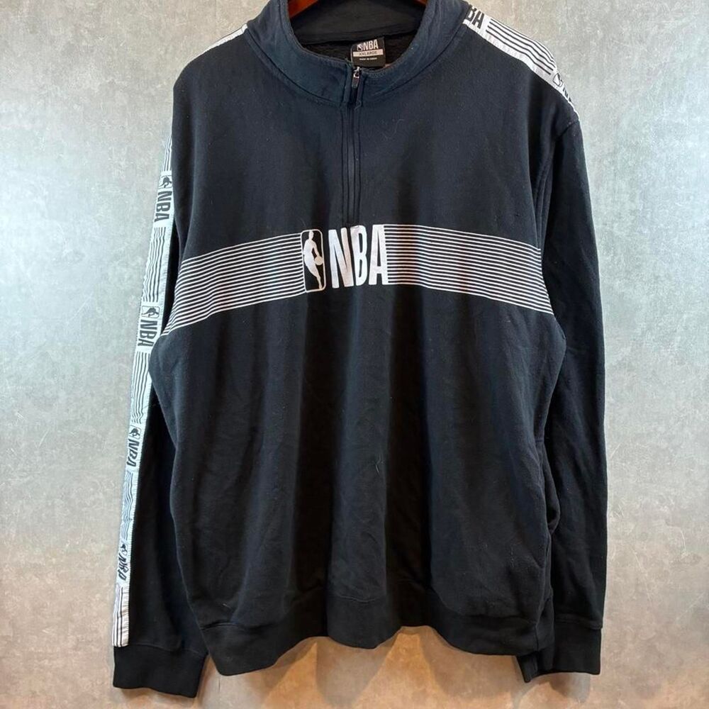 Nba Men's Black and Grey Sweatshirt